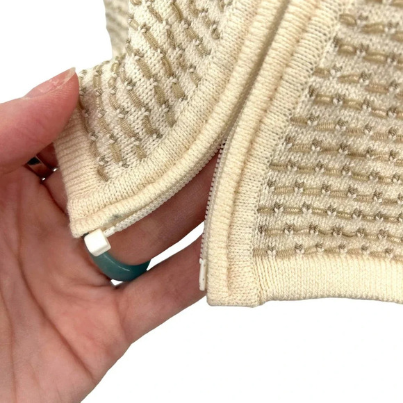 St. John Cream Ivory Stripe Knit Zip Front Sweater Jacket Size XL **Flawed‎ - Picture 4 of 10